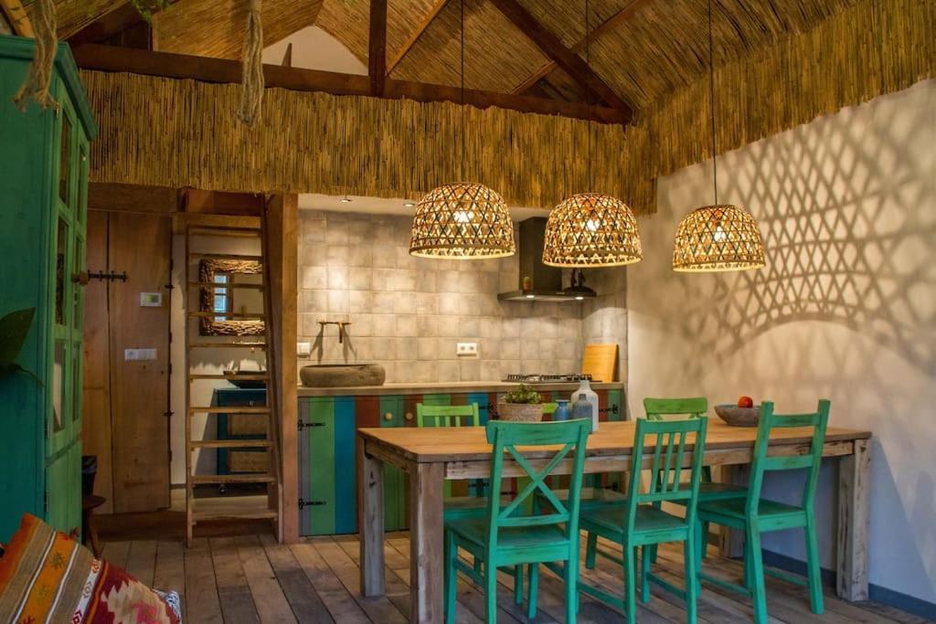 Balistyle Guesthouse Incl Hottub Near Amsterdam And Haarlem Велсен-Зёйд Экстерьер фото